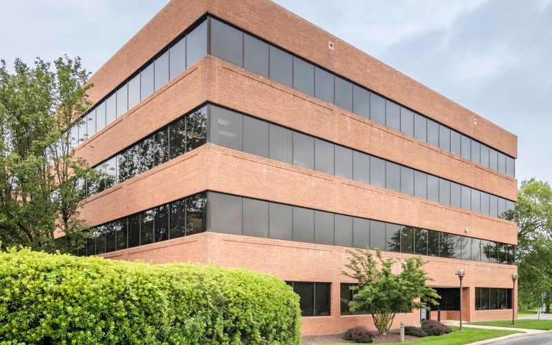 200 Continental Dr, Newark Image 8