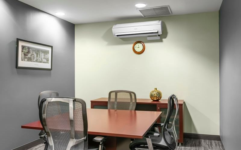 445 Park Ave, Manhattan Image 3