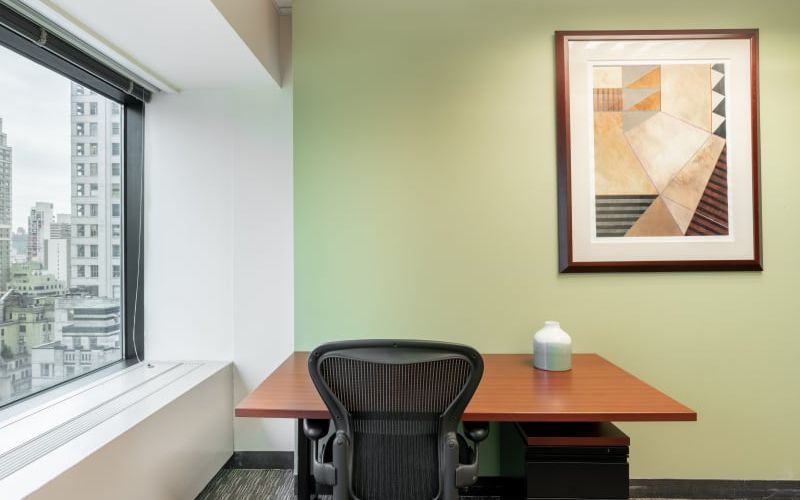 590 Madison Ave, New York City Image 1