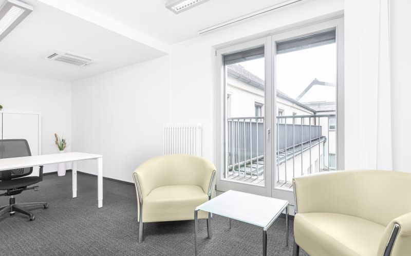 11 Theatinerstrasse, Munich, 1 DESK 11 Theatinerstrasse, Munich Image 1