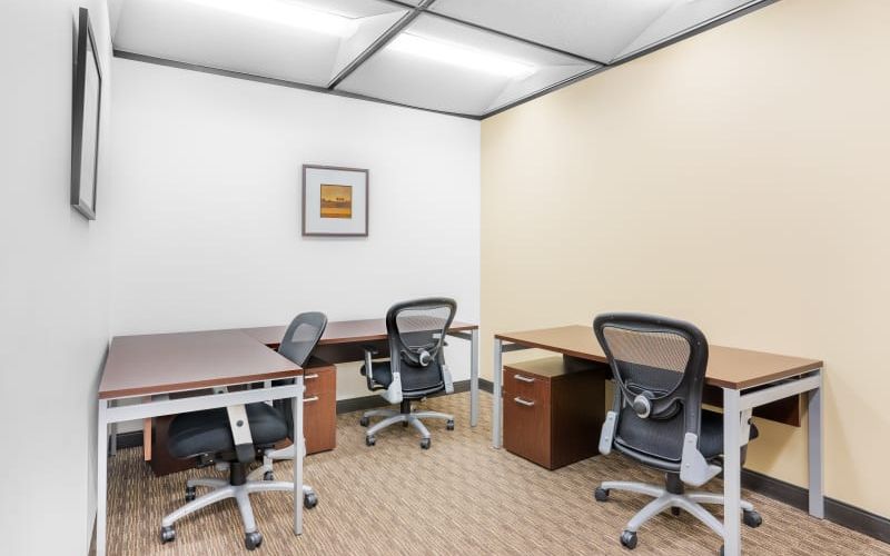 10180 101 St Nw, Edmonton Image 2