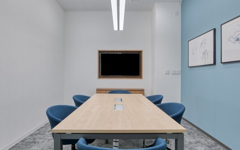 1-7 Kita 4 Jo Nishi 4 Cho-me Chuo-ku, Sapporo Image 2