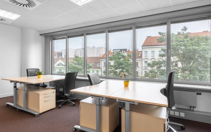 344/23/5 Zlaty Andel Nadrazni, Prague Image 3