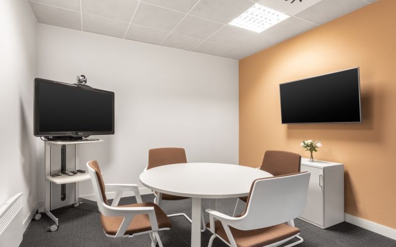 344/23/5 Zlaty Andel Nadrazni, Prague Image 1