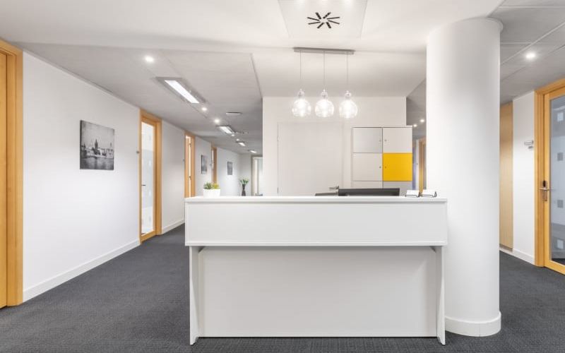 344/23/5 Zlaty Andel Nadrazni, Prague Image 6