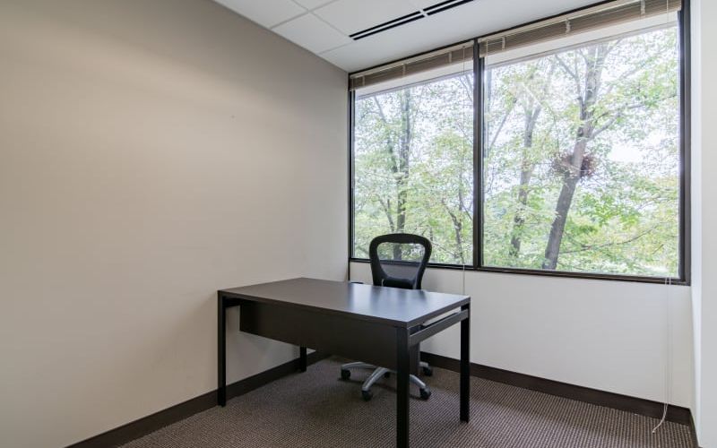 800 E 101st Terrace, Kansas City Image 4