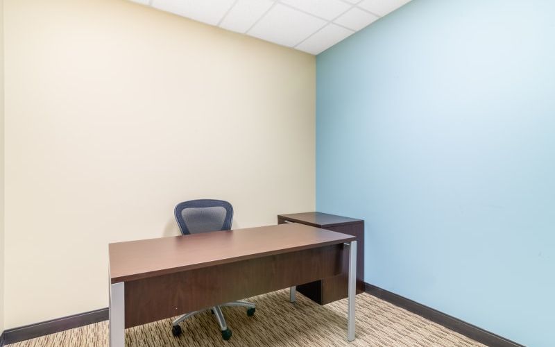 10 Four Seasons Place, Toronto Image 5