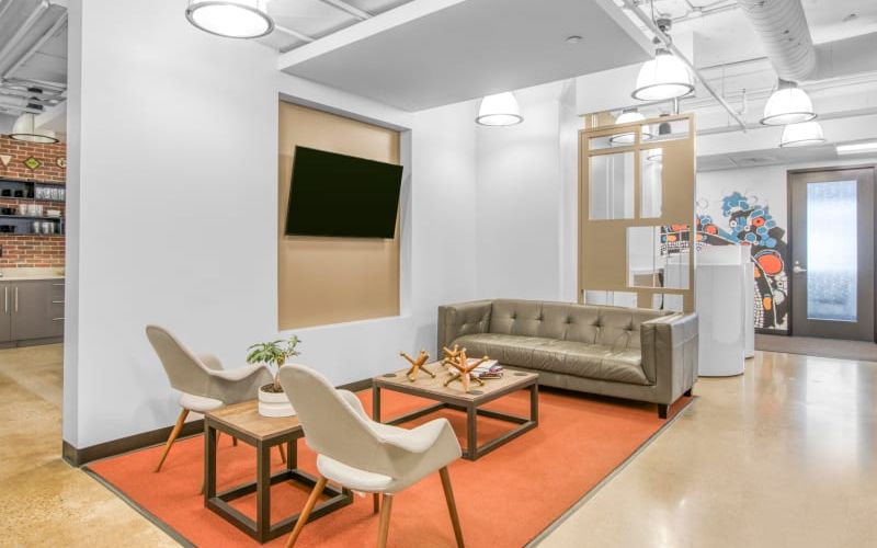 330 St Mary Avenue, Winnipeg Image 1