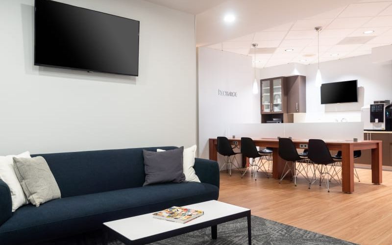 5 Centerpointe Drive, Lake Oswego Image 5