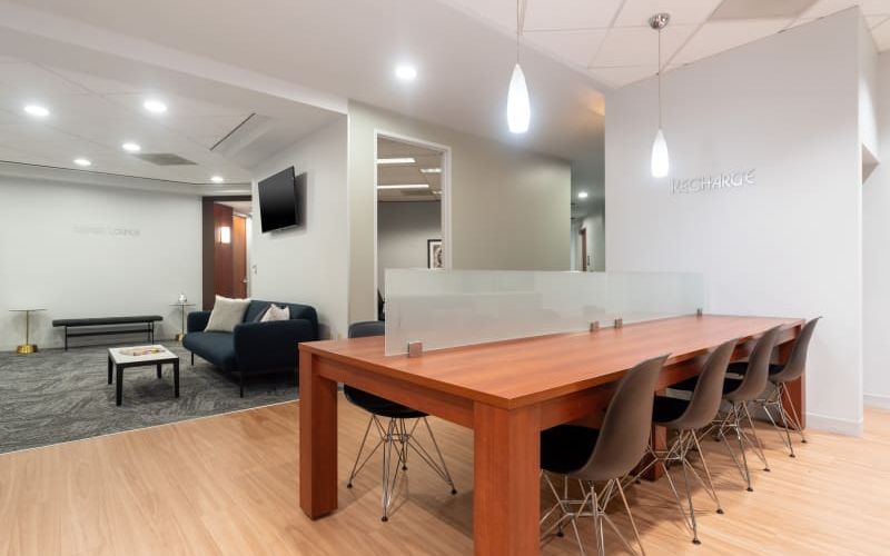 5 Centerpointe Drive, Lake Oswego Image 4