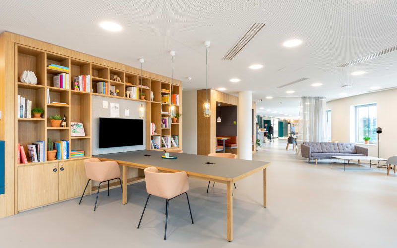 1-7 Cr Valmy, Puteaux Image 2