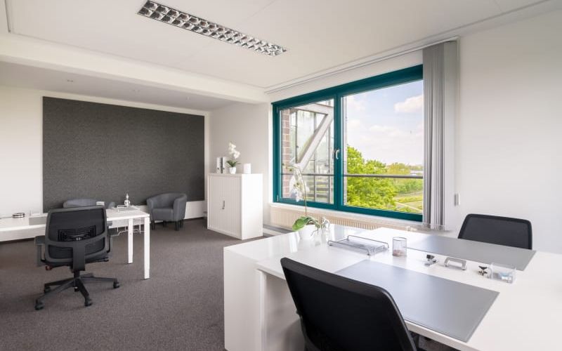 26 Flughafenallee, Bremen Image 1