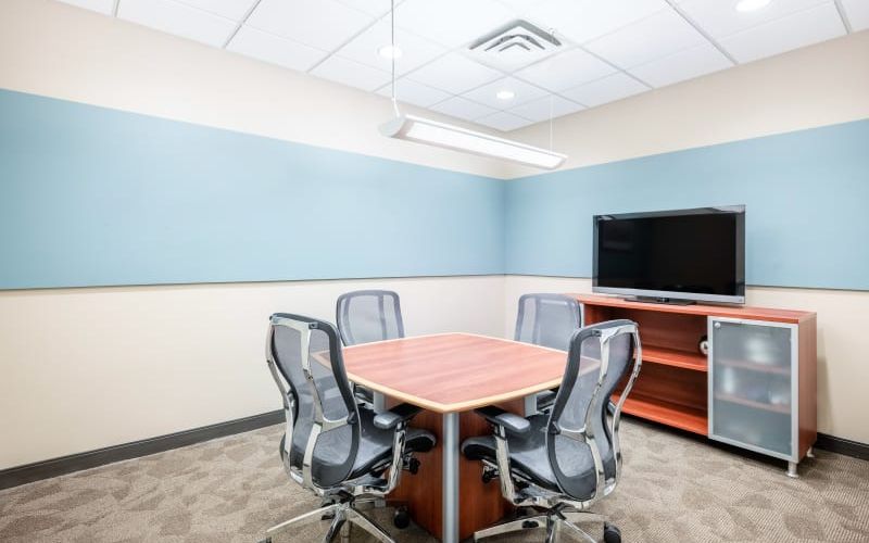 11670 Fountains Drive, Maple Grove Image 3