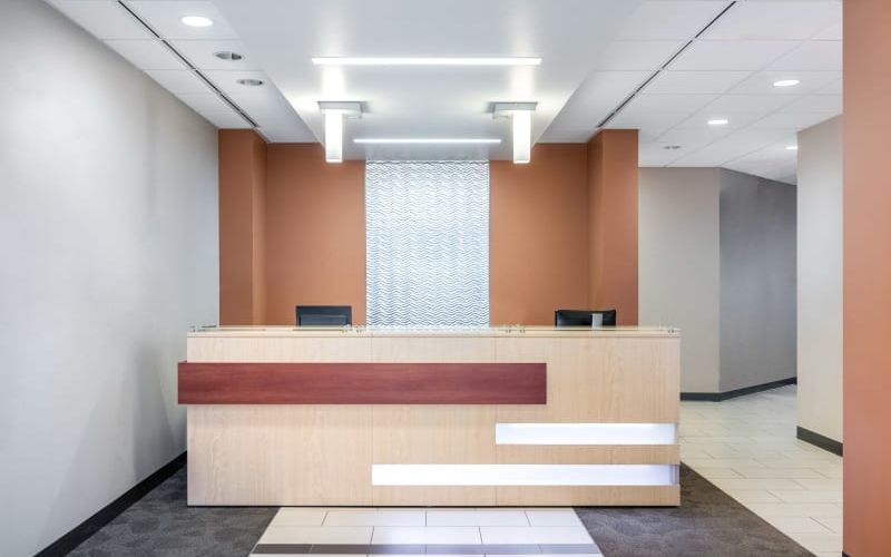 11670 Fountains Drive, Maple Grove Image 1