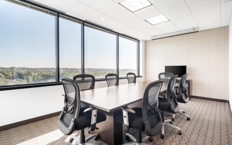 5680 King Centre Dr, Alexandria Image 2