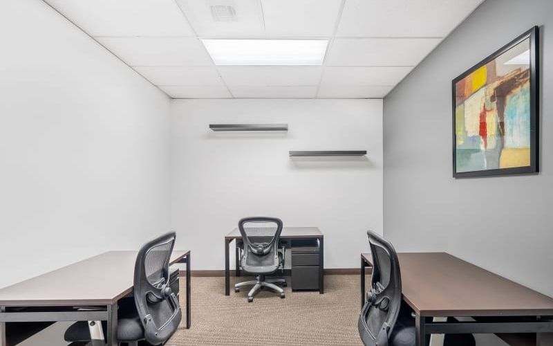 1341 W Mockingbird Lane, Dallas Image 5