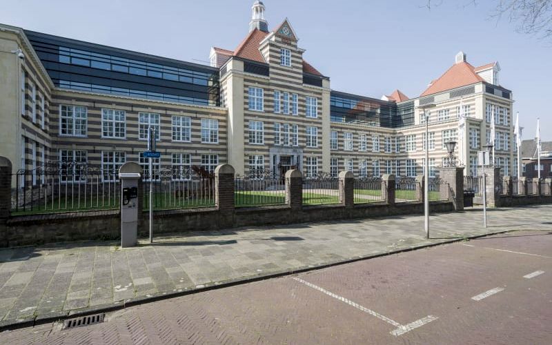 31 Burgemeester De Hesselleplein, Heerlen Image 1