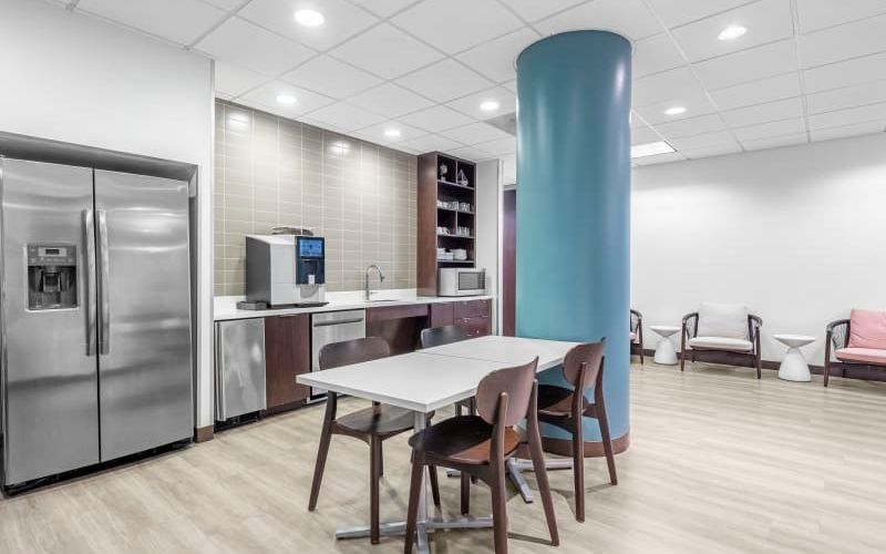 2000 E Lamar Boulevard, Arlington Image 5