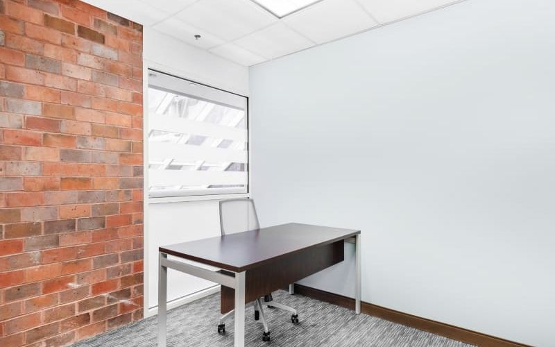 3 Allied Drive, Dedham Image 1