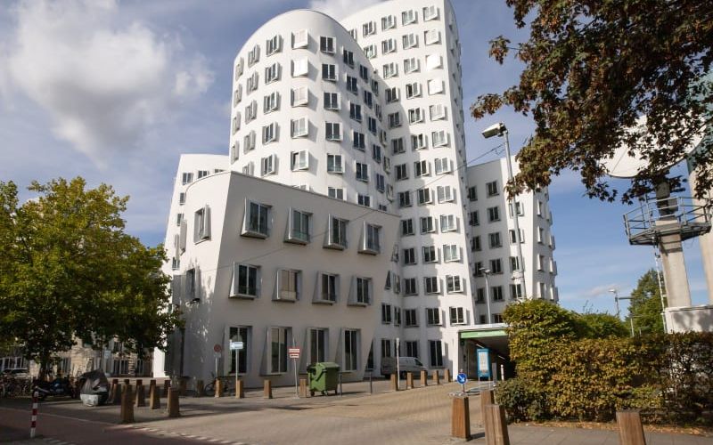 3 Neuer Zollhof, Dusseldorf Image 8