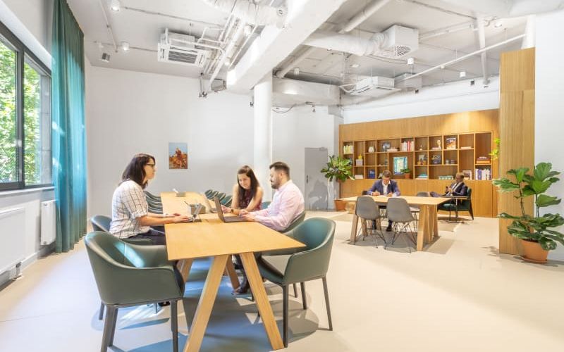 654/2 Karolinska, Prague Image 7