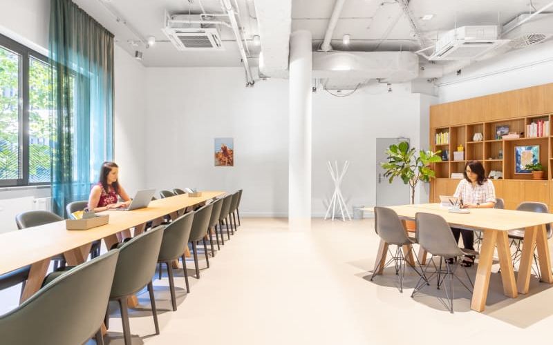 654/2 Karolinska, Prague Image 5