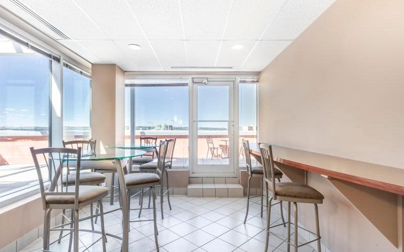 1816 Crowchild Trail Nw, Calgary Image 6