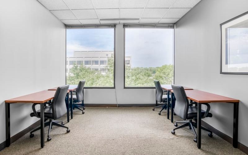 1821 Walden Office Square, Schaumburg Image 4