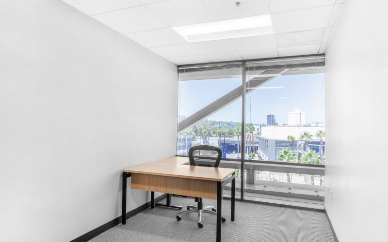 15233 Ventura Blvd, Sherman Oaks Image 8