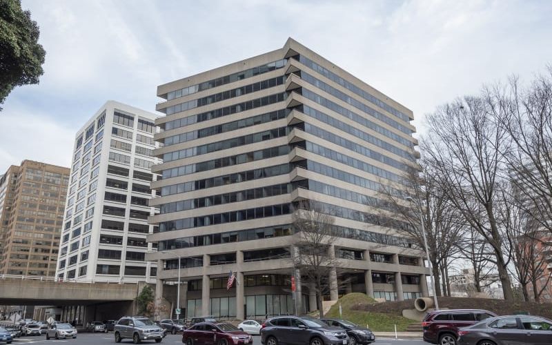 1655 Fort Myer Dr, Arlington, 50 DESKS 1655 Fort Myer Dr, Arlington Image 1