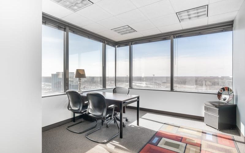 1600 Golf Rd, Rolling Meadows Image 3