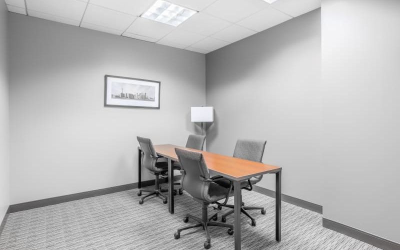 1600 Golf Rd, Rolling Meadows Image 4