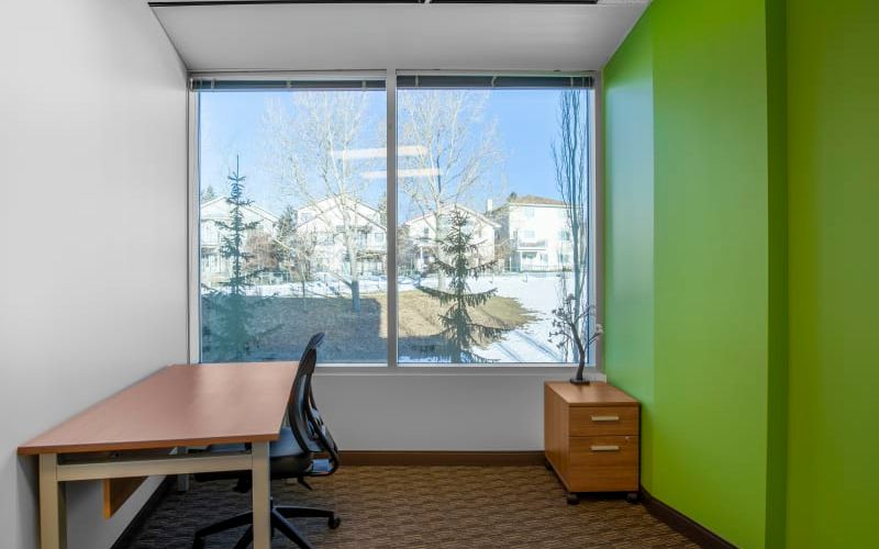 600 Crowfoot Crescent Nw, Calgary Image 4