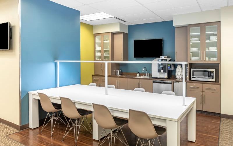 8530 Eagle Point Blvd, Lake Elmo Image 5