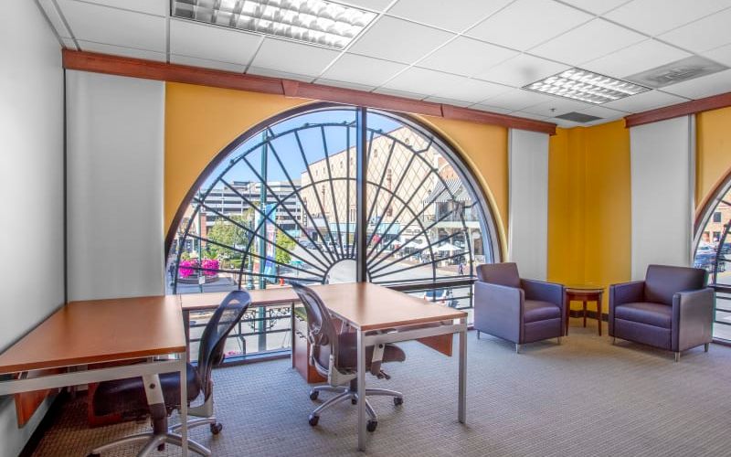 435 Nichols Road, Kansas City Image 3