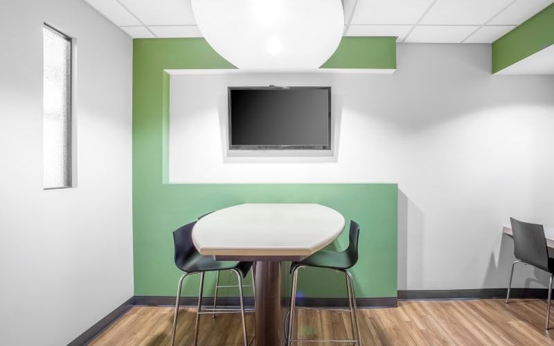 435 Nichols Road, Kansas City Image 5