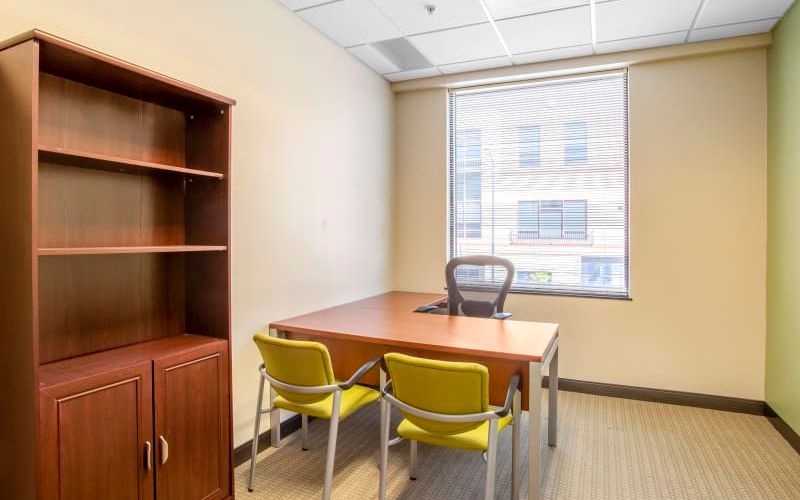 435 Nichols Road, Kansas City Image 6