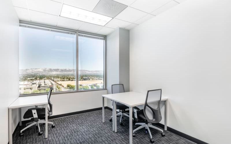 6303 Owensmouth Avenue, Los Angeles Image 4