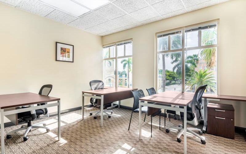 433 Plaza Real, Boca Raton Image 2