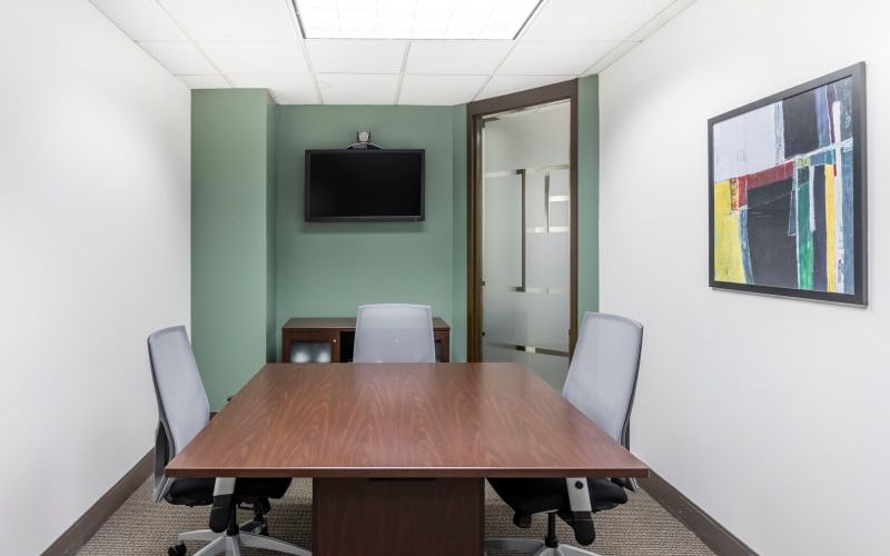 651 Holiday Dr, Pittsburgh Image 2