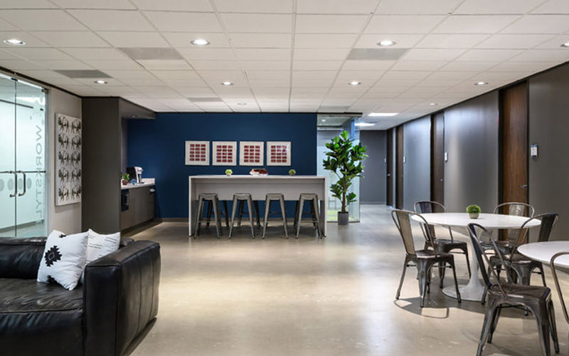 2323 South Voss Road, Houston Image 2