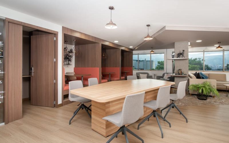 11A-44 Carrera 43a, Medellin Image 2