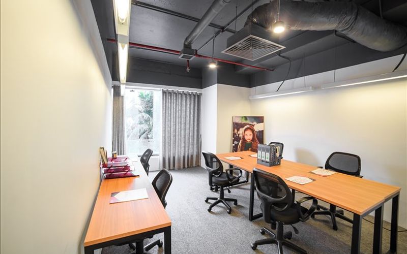 64 Preah Monivong Boulevard, Daun Penh District Image 1