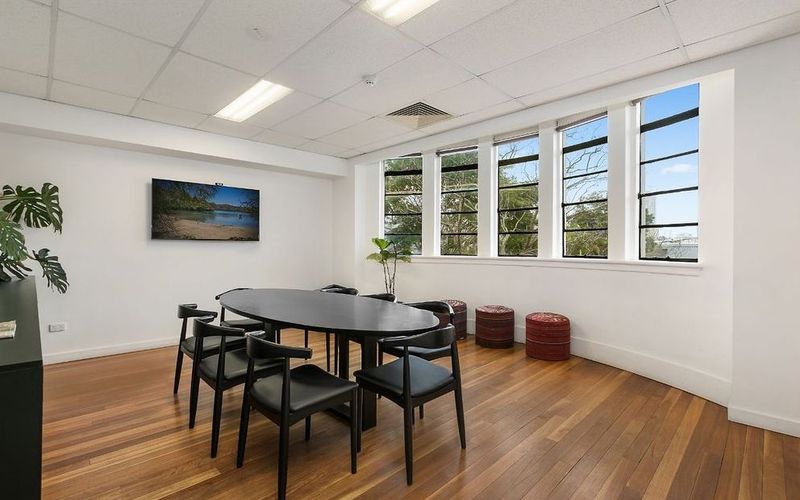 106 Oxford Street, Paddington Image 1