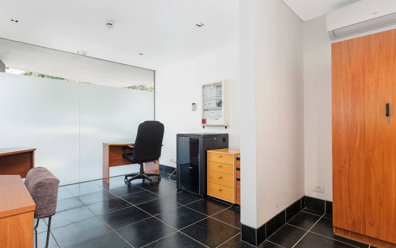 120 North Steyne, Manly Image 1
