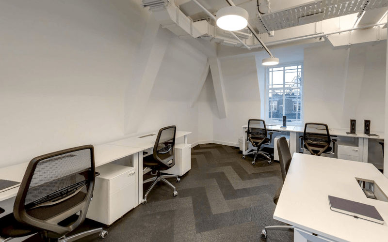 16-19 Eastcastle Street, London Image 1