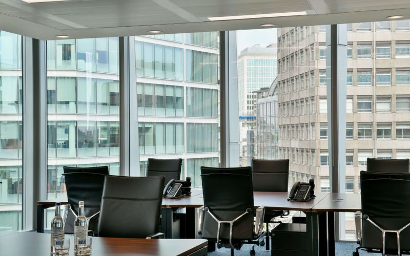 11 Bressenden Pl, Westminster Image 6