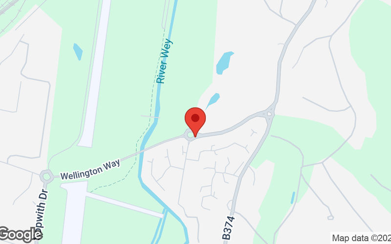 Wellington Way, Surrey Image 13