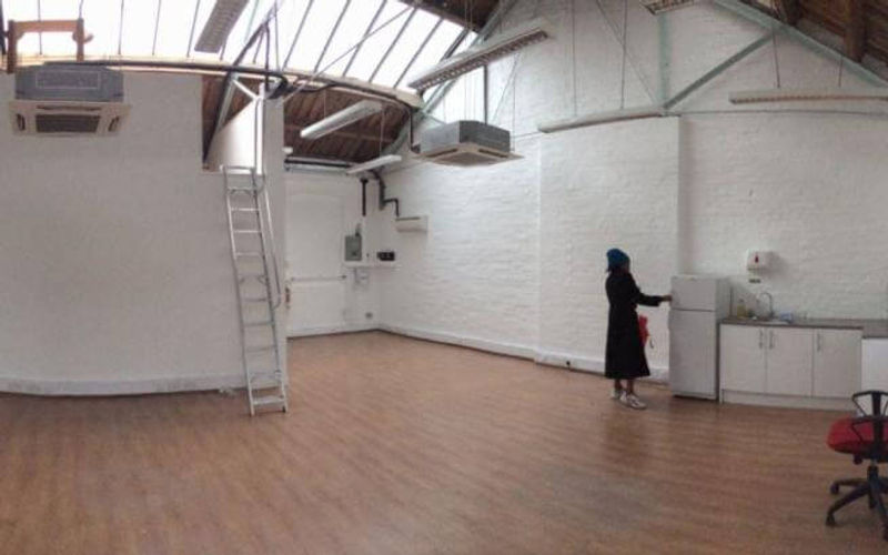 65 Glasshill St, Southwark Image 4