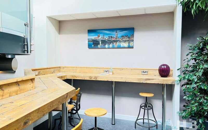 2010 Solihull Parkway, West Midlands Image 4